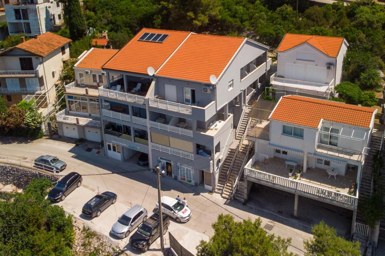 נאום Apartments Lavanda מראה חיצוני תמונה