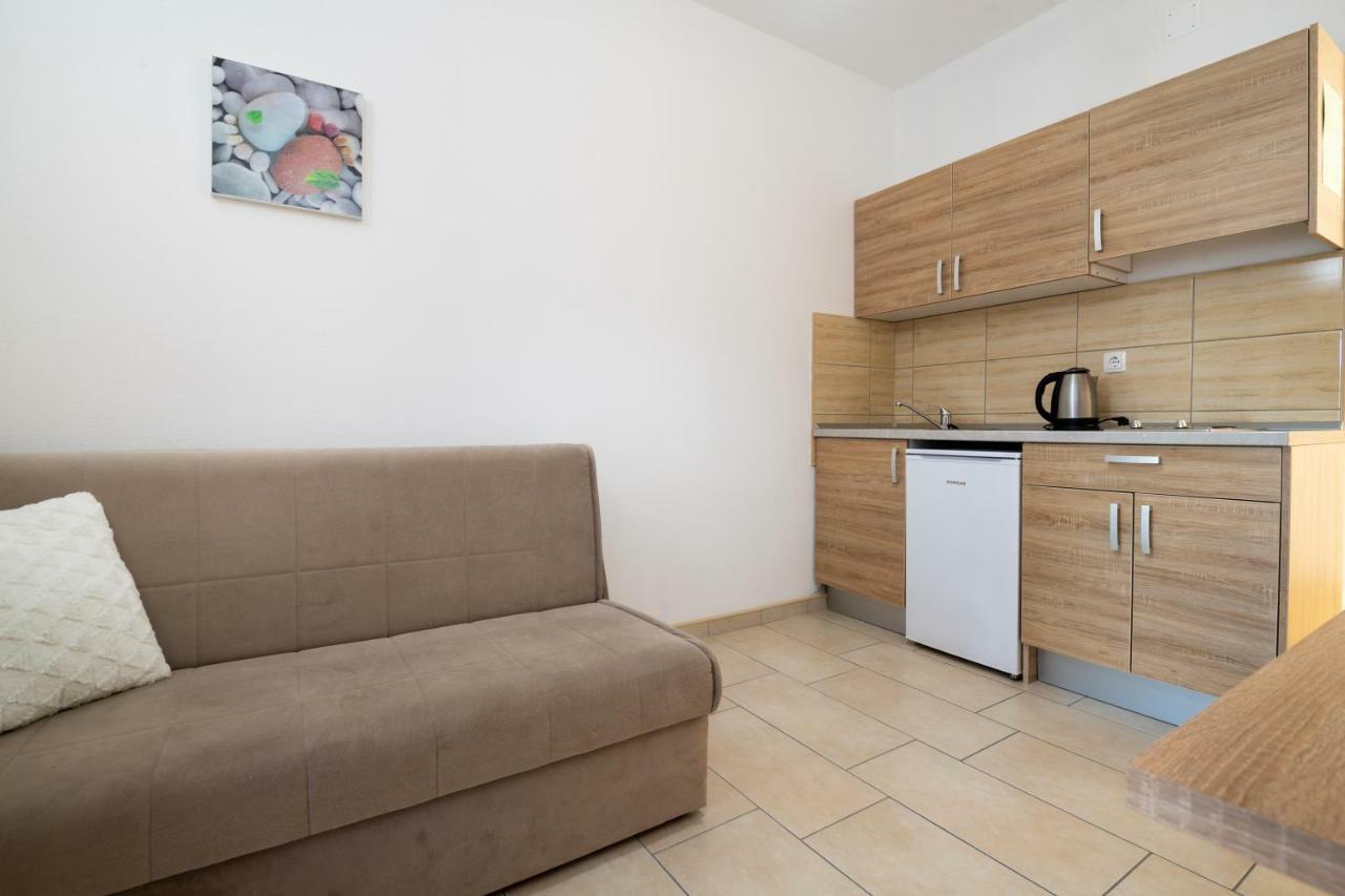 נאום Apartments Lavanda מראה חיצוני תמונה