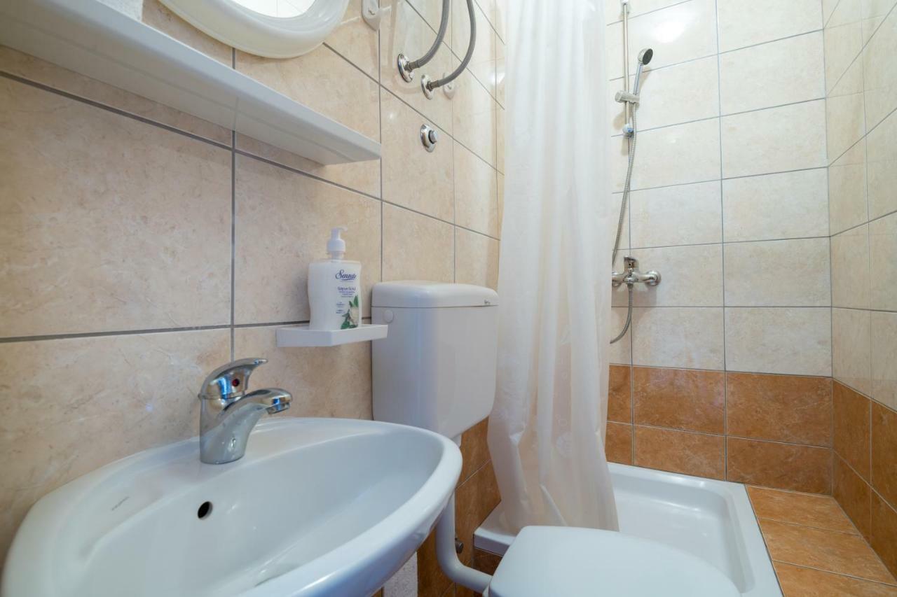 נאום Apartments Lavanda מראה חיצוני תמונה