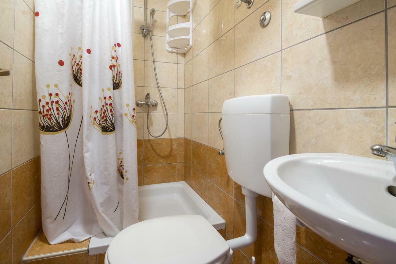 נאום Apartments Lavanda מראה חיצוני תמונה
